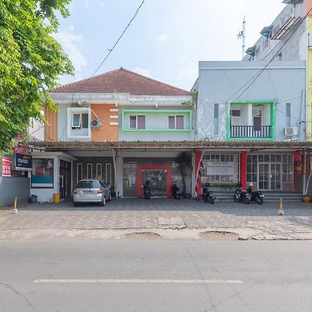 Reddoorz At Ciliwung Guest House Syariah マラン エクステリア 写真